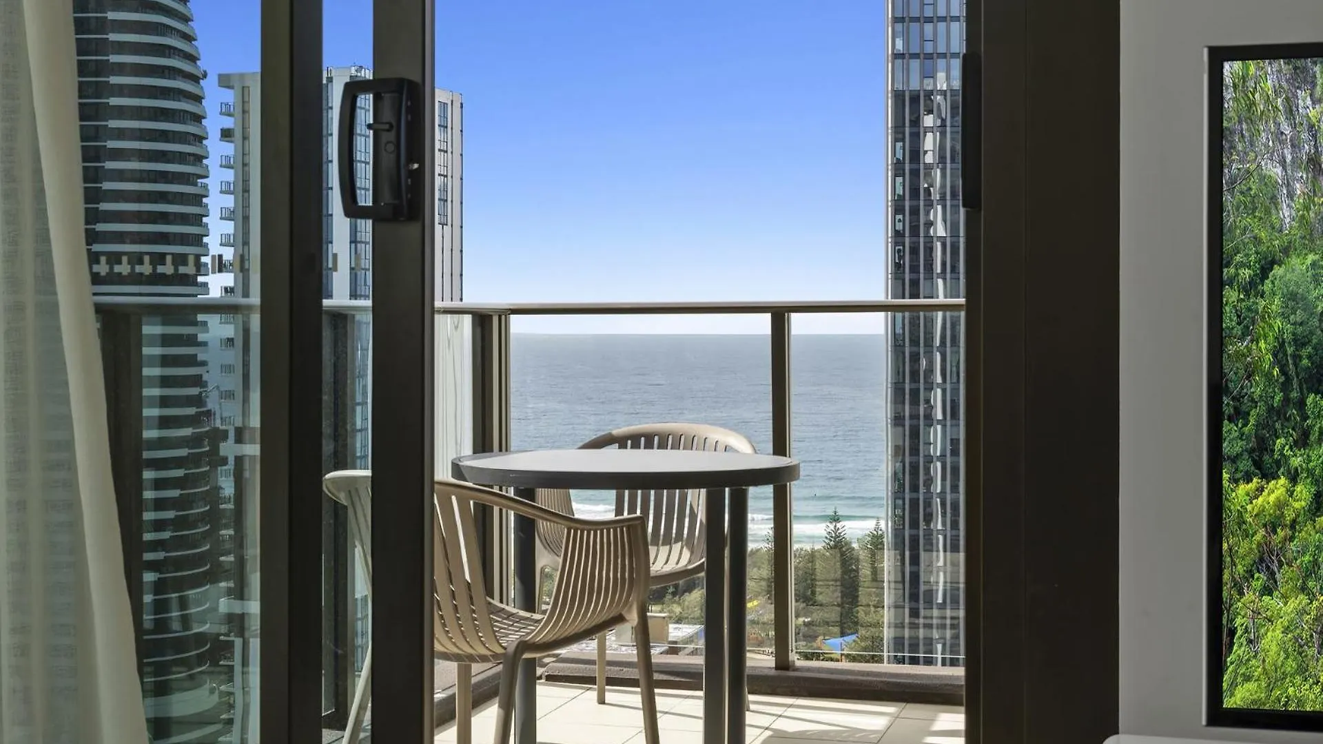 The Beach Resort 2 Bedroom Apartment Голд-Кост